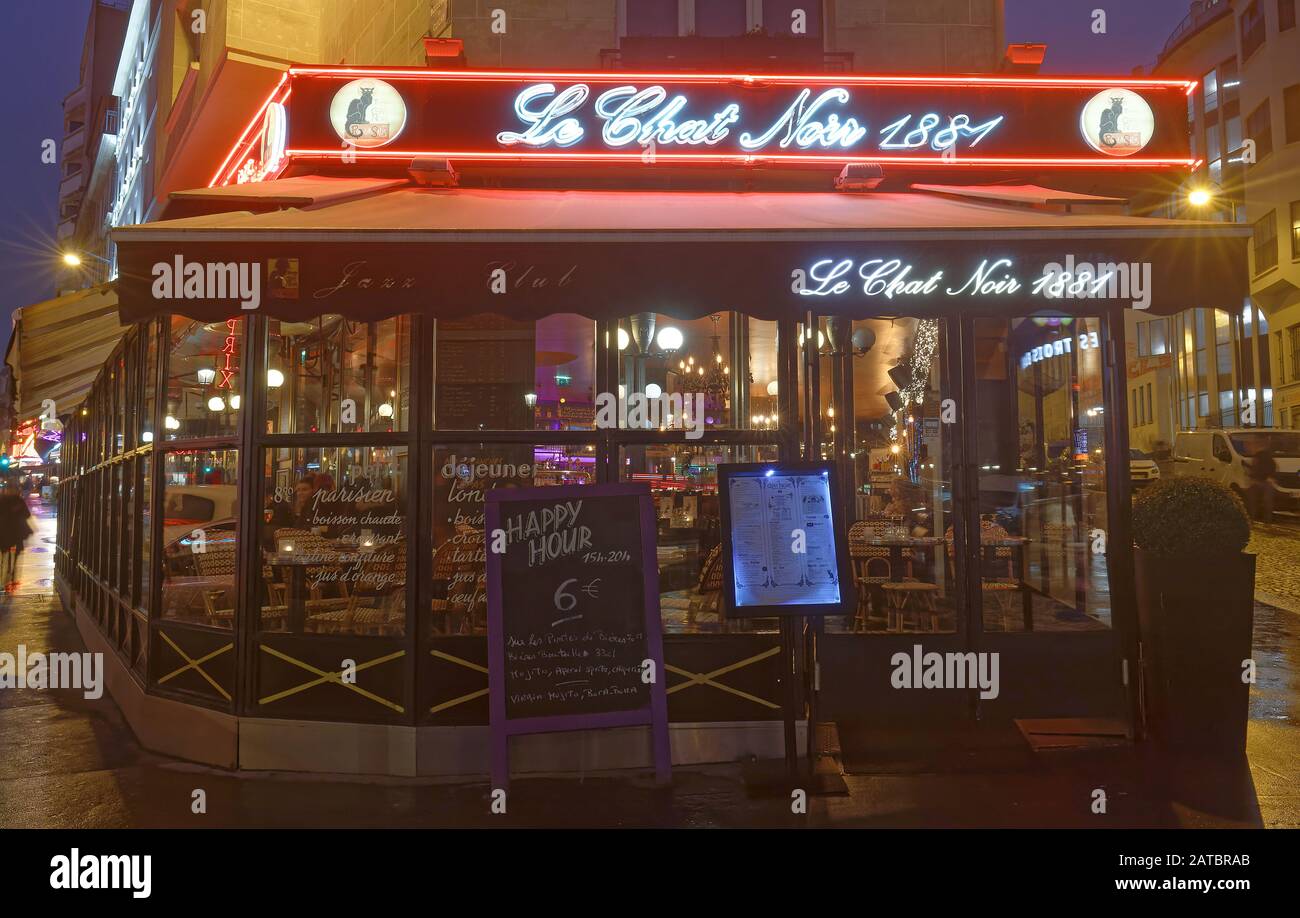 Il Chat Noir e' un bistro storico nell'area di Montmartre. E' stato uno dei primi cabaret all'avanguardia ad aprire le sue porte nel quartiere di Montmartre Foto Stock