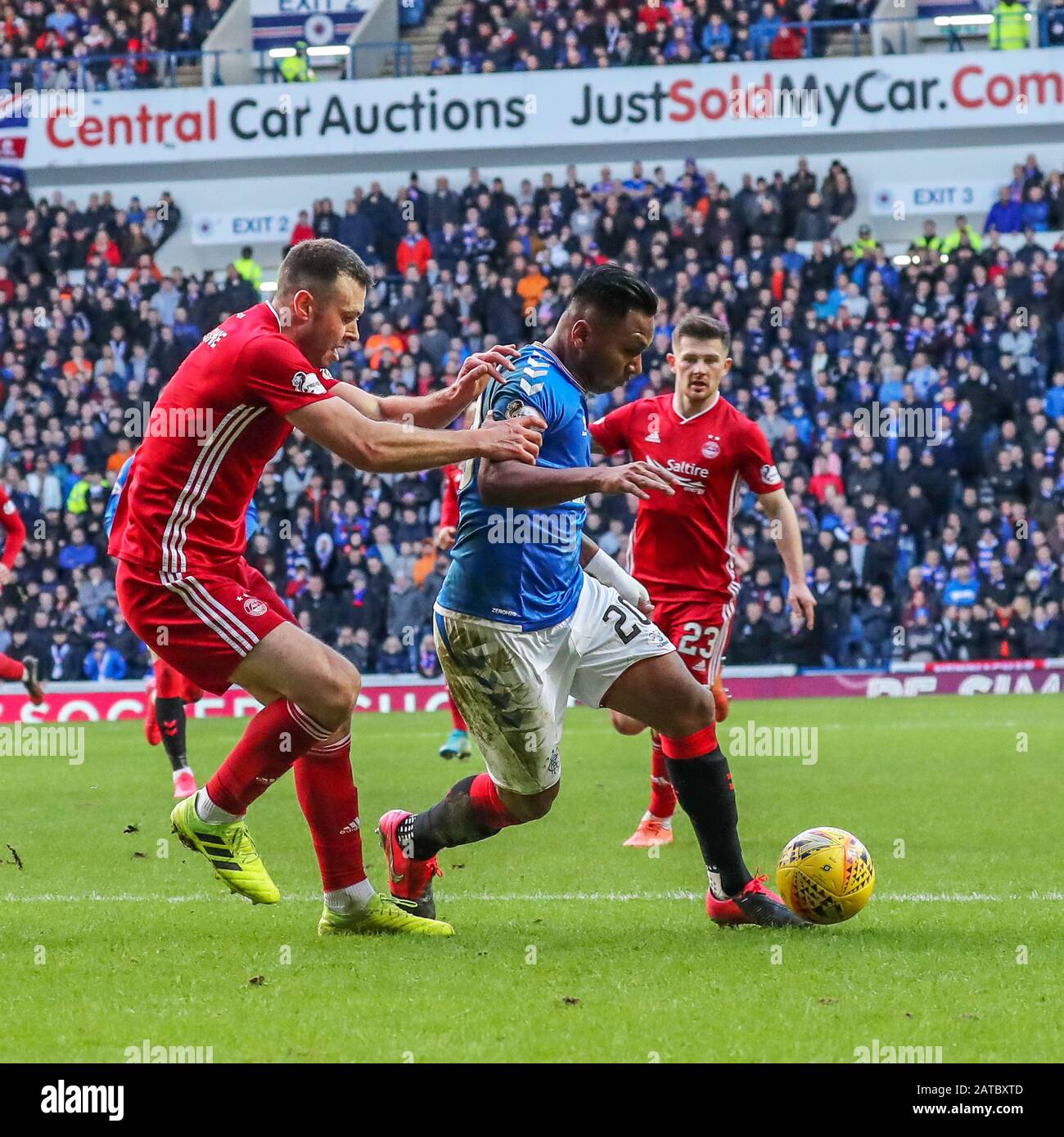 Glasgow, Regno Unito. 01st Feb, 2020. Il Rangers FC ha giocato ad Aberdeen presso il campo di baseball delle squadre di Glasgow presso lo stadio di football Ibrox in una partita della Scottish Premiere League. Gli ultimi due giochi tra queste squadre hanno portato ad una vittoria di 5 - 0 per Rangers a Ibrox e ad un pareggio di 2 - 2 a Pittodrie, la casa di Aberdeen, così in punti di campionato questo è un gioco importante per entrambe le squadre. Il gioco ha finito 0 - 0. Credito: Findlay/Alamy Live News Foto Stock