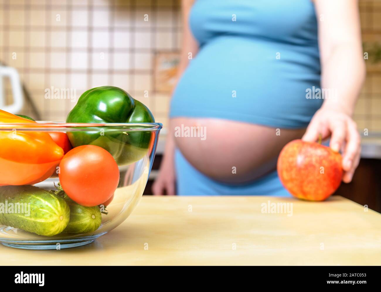 Mangiare sano per donna incinta Foto Stock