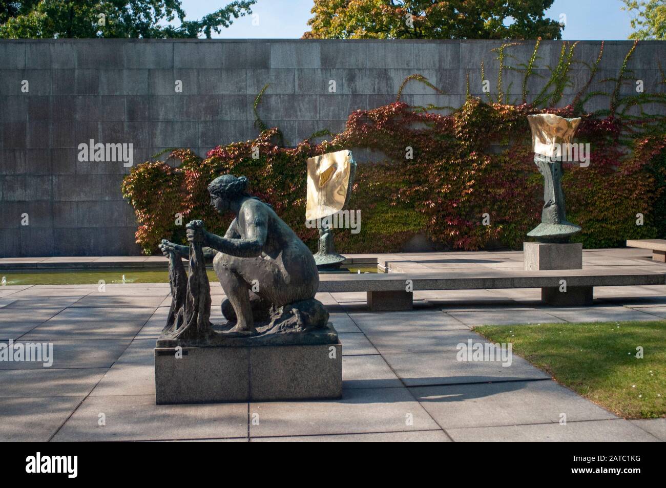 Nuova Galleria Nazionale A Berlino Germania. (Neue Nationalgalerie), museo costruito dall'architetto tedesco Ludwig Mies van der Rohe inaugurato nel 1968, mostra Foto Stock