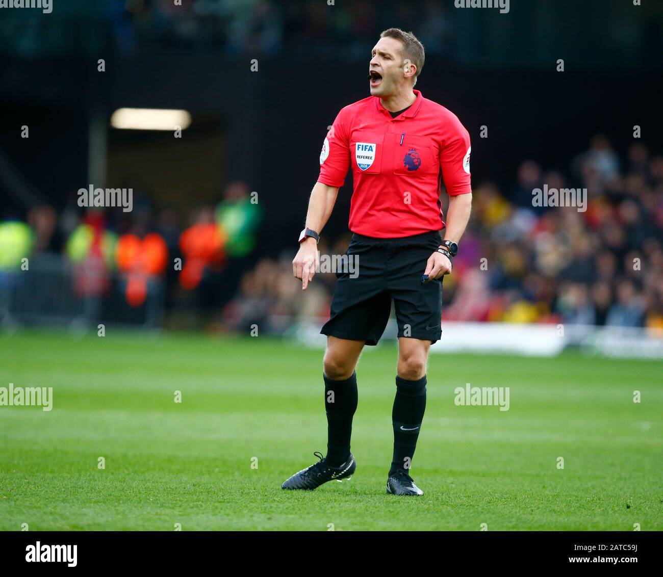 Watford, Regno Unito. 01st Feb, 2020.WATFORD, INGHILTERRA - 01 FEBBRAIO: Arbitro: Craig Pawson durante la partita della Premier League tra Watford e Everton il 01 Gennaio 2020 al Vicarage Road Stadium, Watford, Inghilterra. Credito: Azione Foto Sport/Alamy Live News Credito: Azione Foto Sport/Alamy Live News Foto Stock