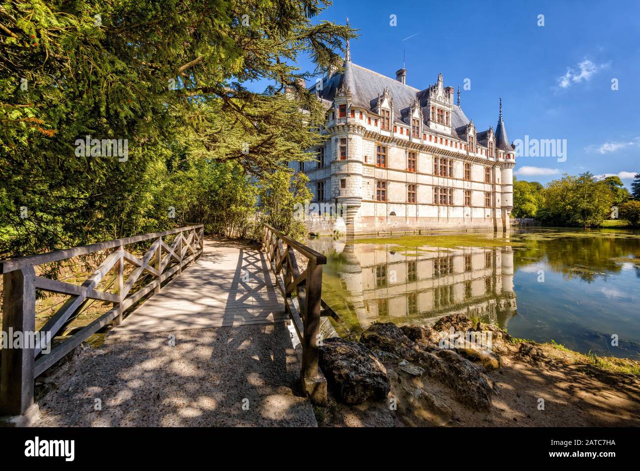 Il castello di Azay-le-Rideau, Francia. Questo castello si trova nella Valle della Loira, è stato costruito dal 1515 al 1527, uno dei primi Rena francese Foto Stock