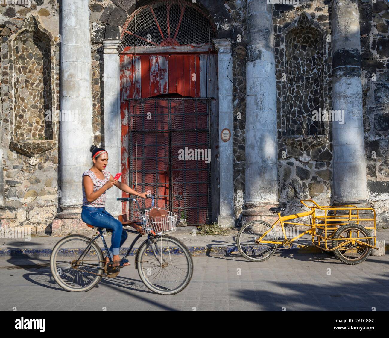 Guida Distratta A San Blas, Riviera Nayarit, Messico. Foto Stock