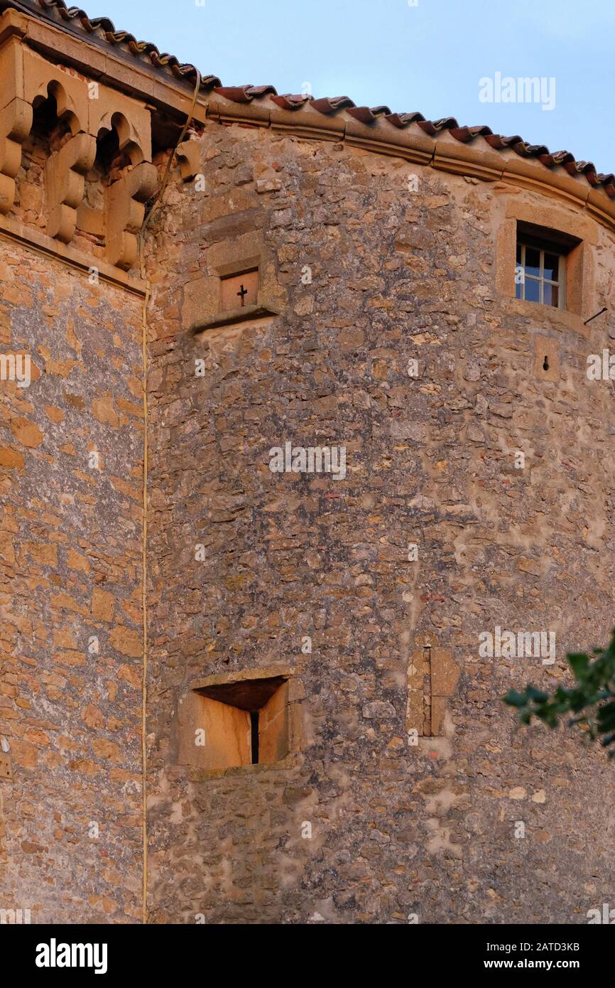 Muratura e pietra dettagli del castello mura, Château de Bagnols Bagnols, Francia Foto Stock