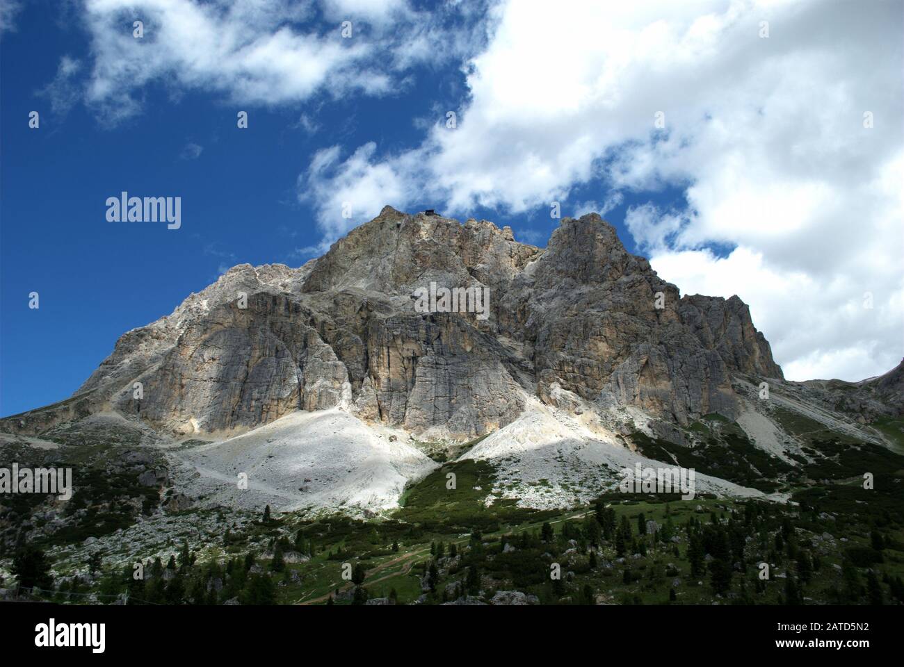 I 3000 metri di altitudine del Monte Lagazuoi nelle Dolomiti Foto Stock