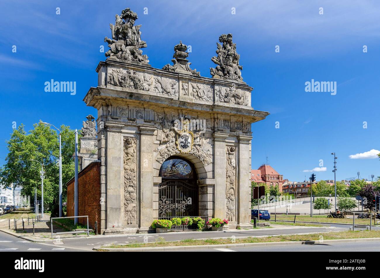 Szczecin, Provincia Della Pomerania Occidentale, Polonia. 18th cent. Royale City Gate. Piazza Dell'Omaggio Prussiano. Foto Stock