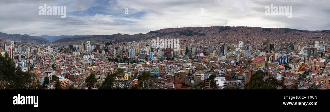 Panorama della Città di la Paz Bolivia dal punto di vista Killi Killi. Bella vista Foto Stock