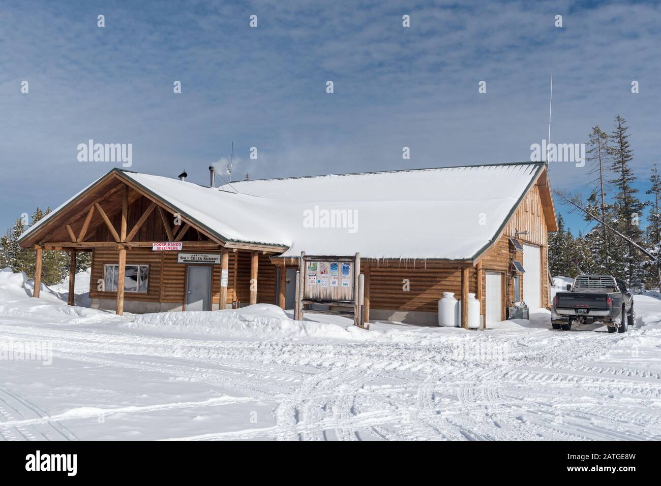 Edificio di manutenzione invernale al Salt Creek Summit Sno-Park, Wallowa-Whitman National Forest, Oregon. Foto Stock