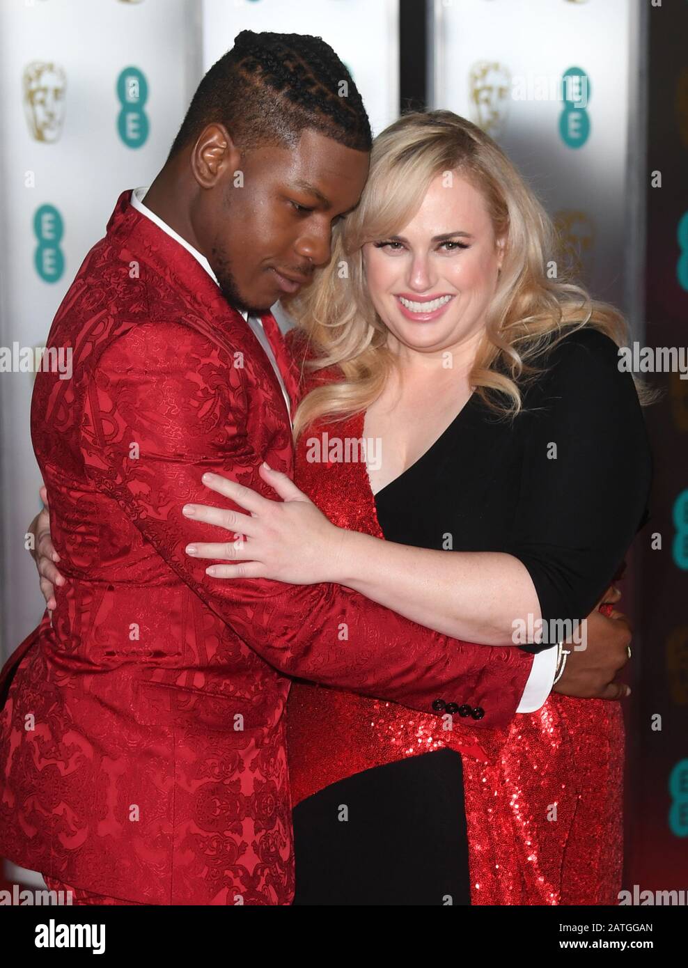 Londra, Regno Unito. 02nd Feb, 2020. L'attore britannico John Boyega e l'attrice australiana Rebel Wilson partecipano al British Academy Film Awards Party presso la Grosvenor House di Londra il 2 febbraio 2020. Foto di Rune Hellestad/UPI Credit: UPI/Alamy Live News Foto Stock