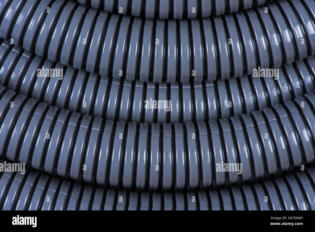 Tubo corrugato in plastica per installazione elettrica da vicino Foto Stock