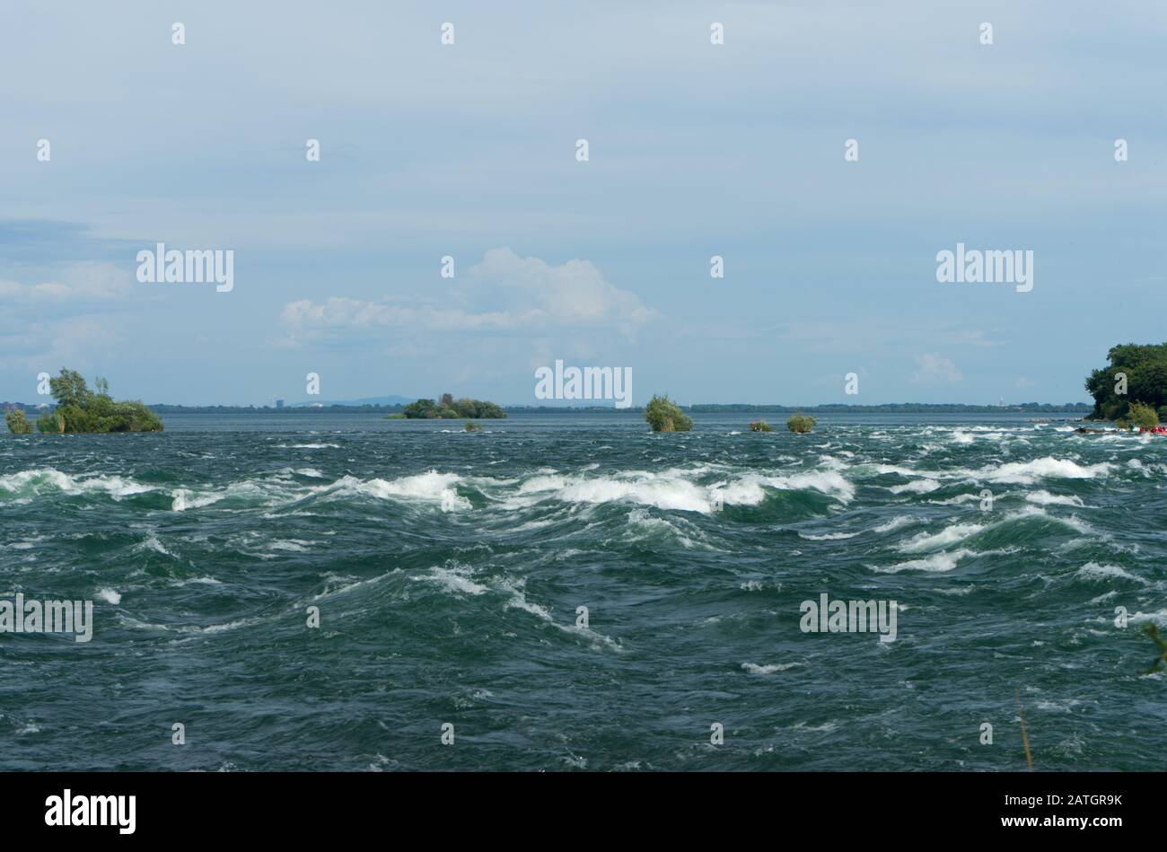 Rapids Park LaSalle-Lachine, vista sul Fleuve Saint-Laurent, fiume Saint Lawrence, città di Montréal, provincia di Quebec, Canada Foto Stock
