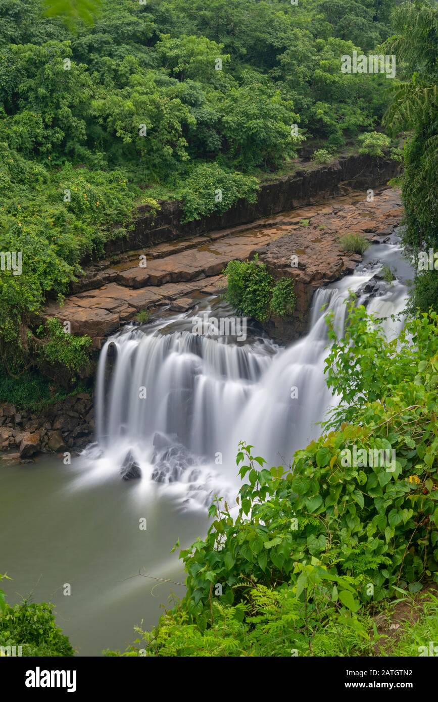 Cascata di Napne, solo tutto l'anno cascata a Sindhudurga, Maharashtra, India Foto Stock