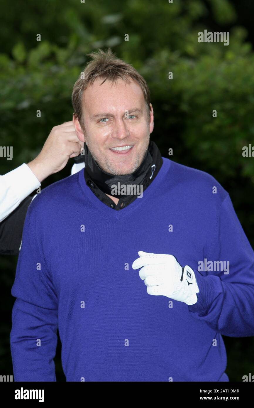 Life on Mars attore Philip Glenister compete a 'Golf with the Stars' tenuto al Wentworth Golf Club, Surrey, Inghilterra. Foto Stock