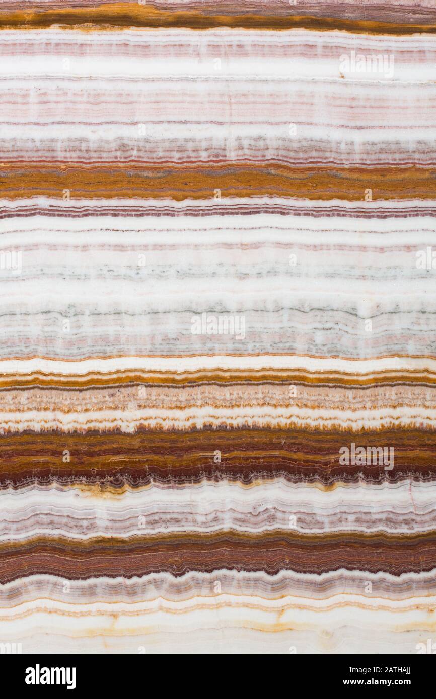 Finitura in pietra onice naturale multicolore. Foto Stock