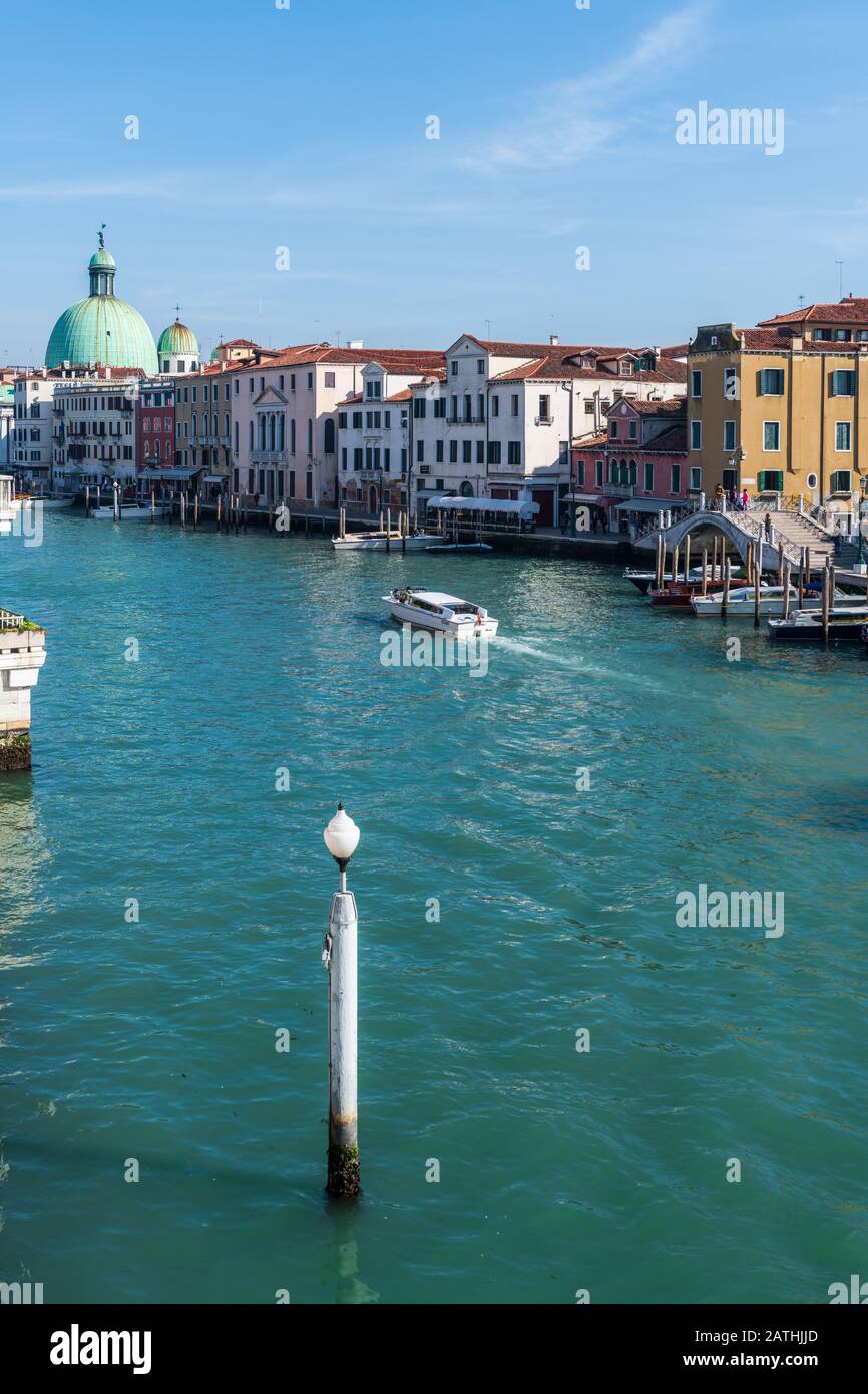 Corni e canali di Venezia. Il Canal Grande dal Ponte dell'Accademia. Nella storia. Italia Foto Stock