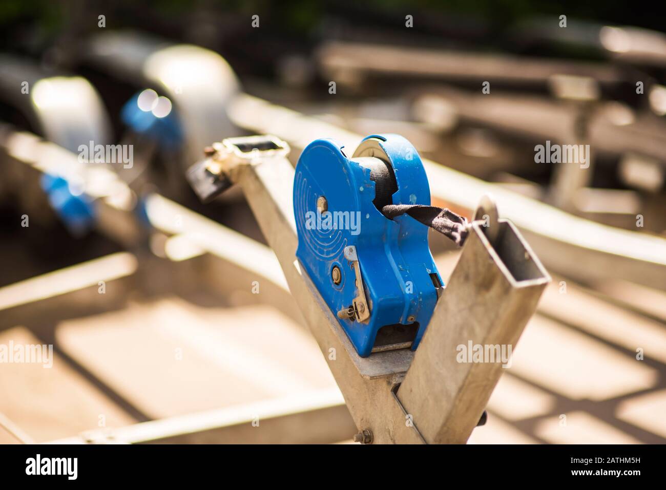 Navi da fondo per auto, componenti Trailer per le barche Roots , un gancio per rimorchio da vicino per le barche. Foto Stock