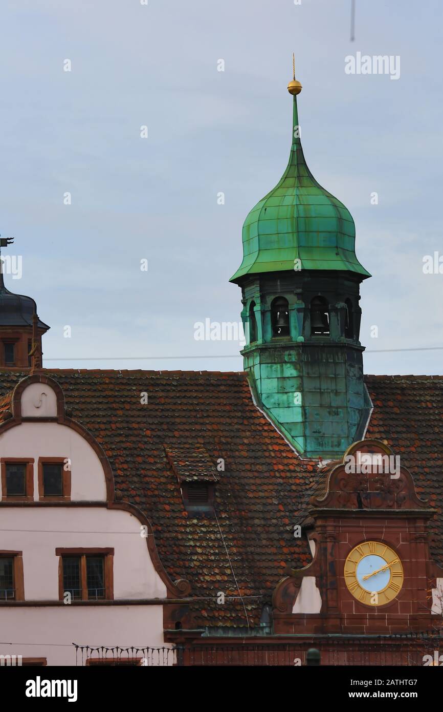 Friburgo è una città in Germania con molti luoghi di interesse storico Foto Stock