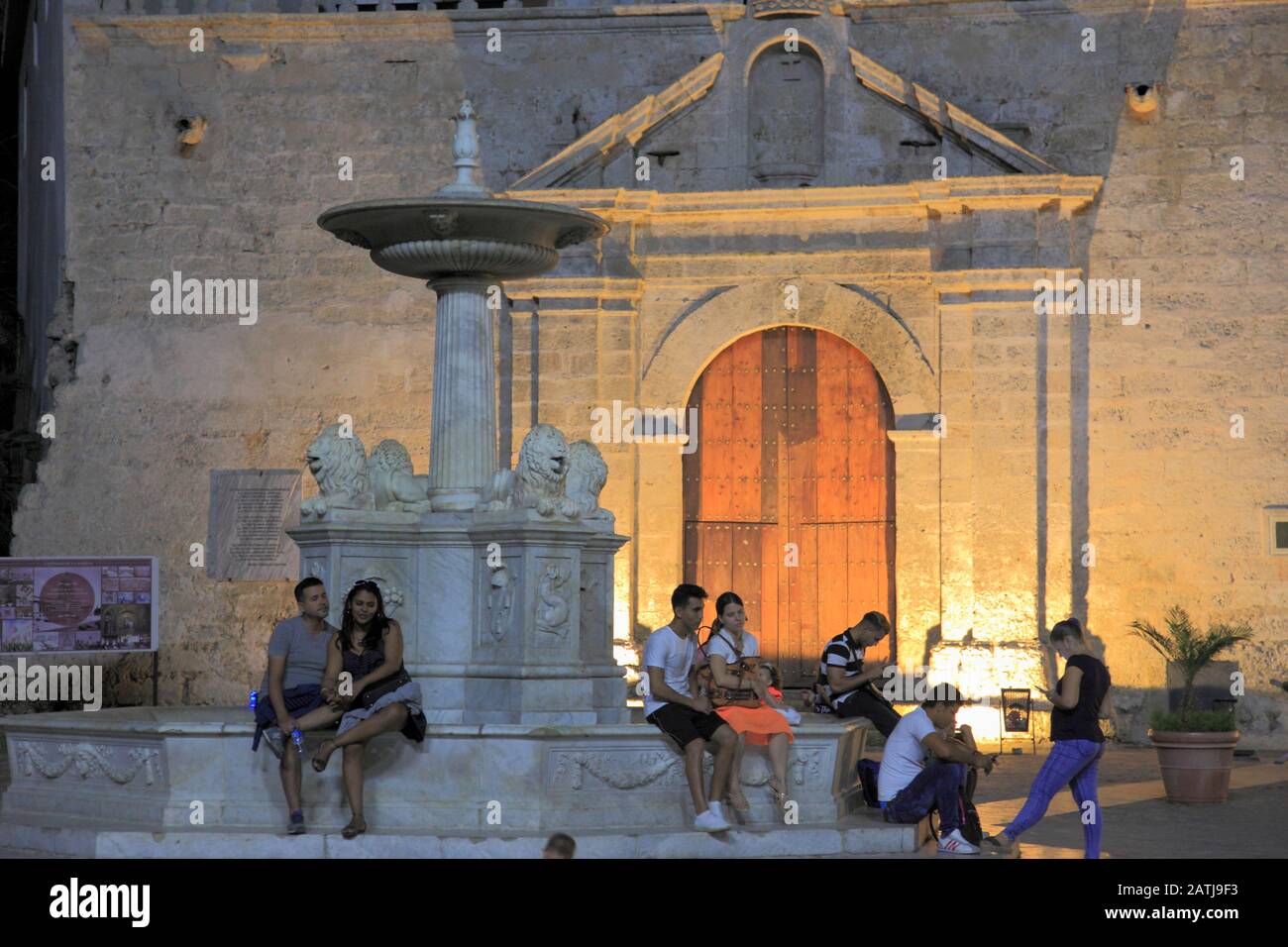 Cuba, l'Avana, Plaza de San Francisco de Asis, Fuente de los Leones, Foto Stock