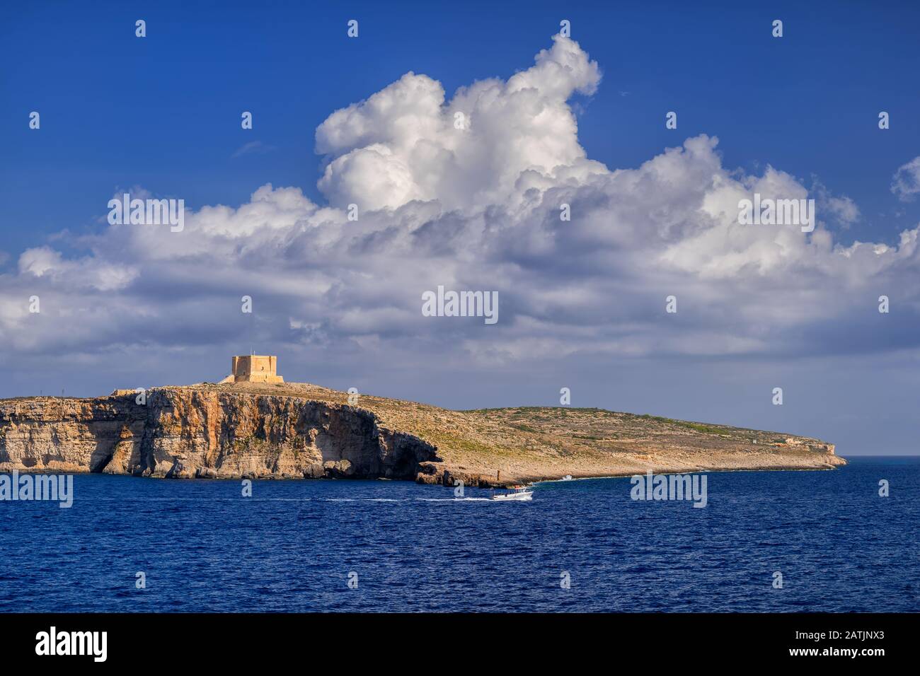 Isola Comino dell'arcipelago maltese tra le isole di Malta e Gozo nel Mar Mediterraneo Foto Stock