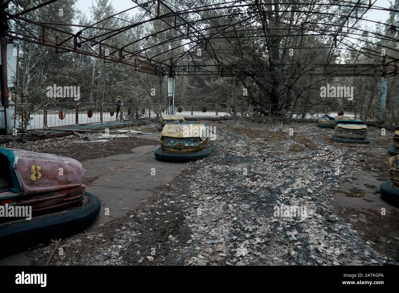 Vecchio parco divertimenti abbandonato nella città di Pripyat Chernobyl, Ucraina, zona di esclusione Foto Stock