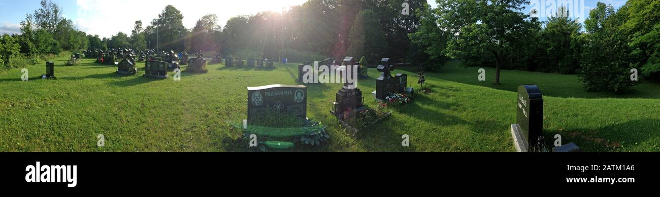 Vista panoramica del cimitero serbo in Ontario Foto Stock