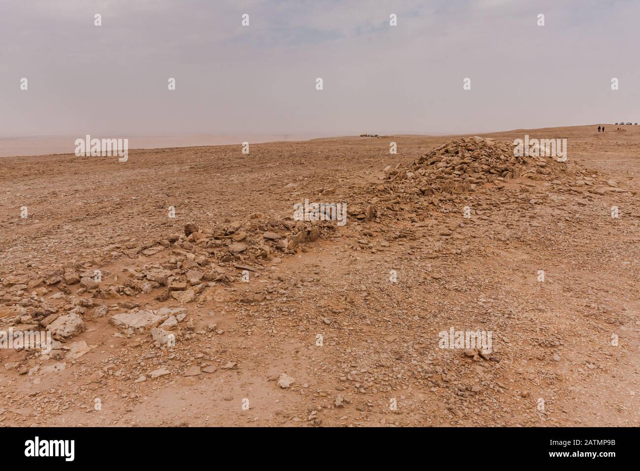 Una tomba a forma di coda risalente a Neolith nel deserto vicino a Riyadh, Arabia Saudita Foto Stock