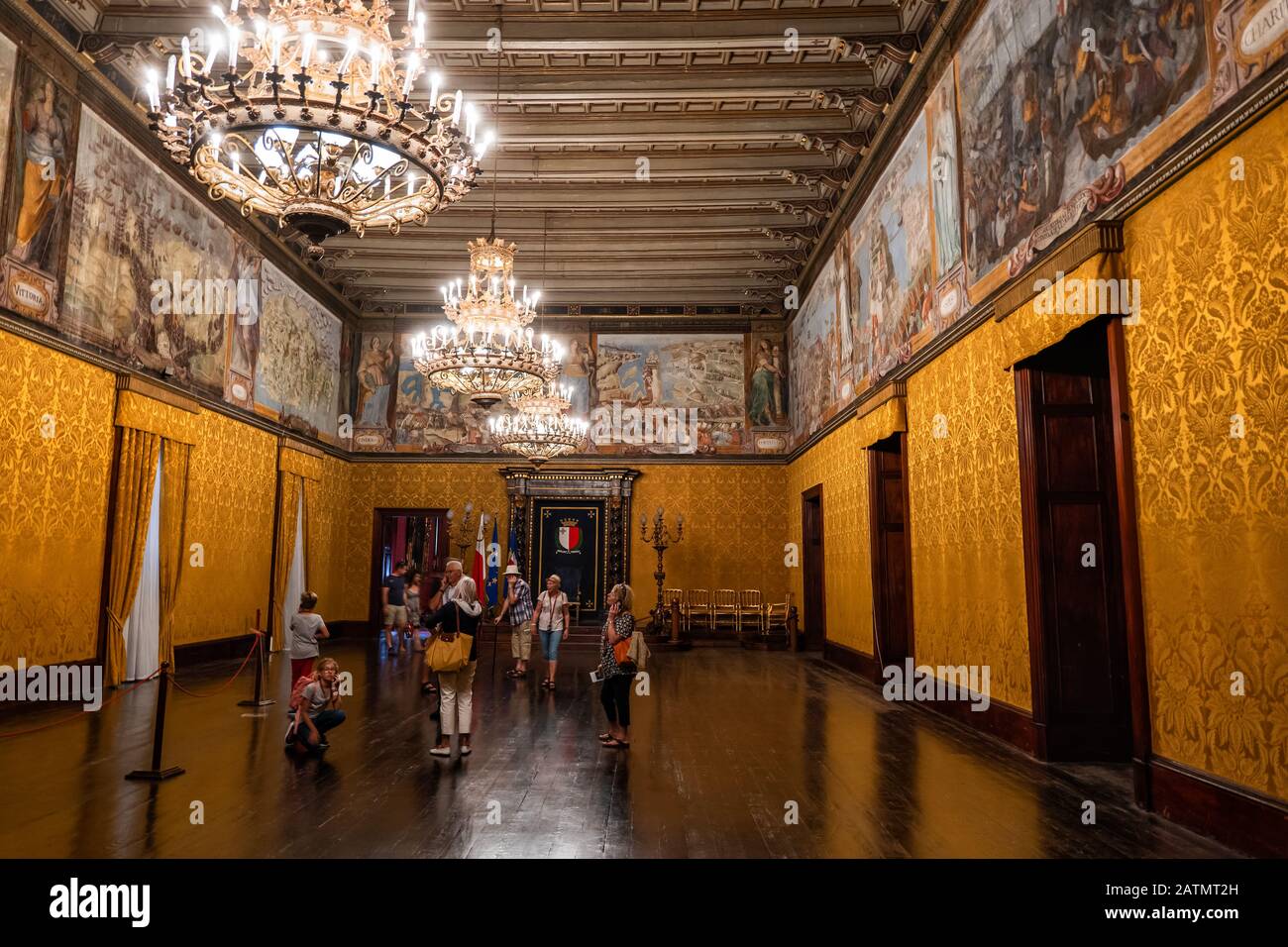 L'interno del Palazzo del Grande Maestro a Valletta, Malta, le Camere di Stato, la Sala del Trono (Sala Suprema del Consiglio) dei Gran Maestri Dell'Ordine di San Giovanni Foto Stock