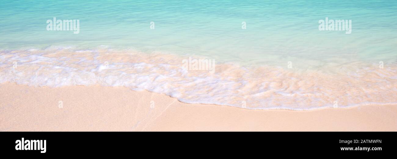 Sabbia e oceano sfondo panoramico, concetto estivo Foto Stock