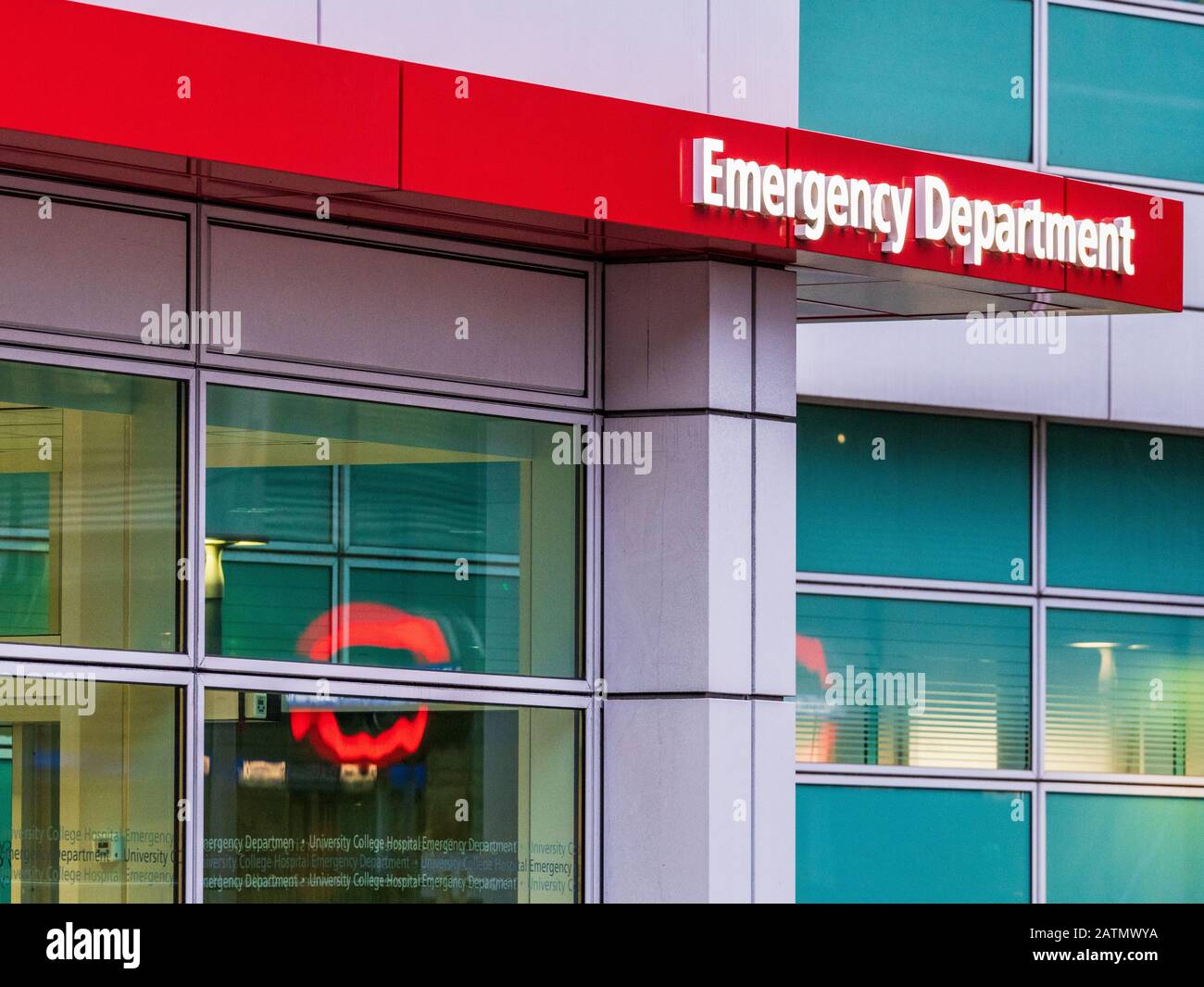 Reparto di emergenza a&e dell'ospedale - Reparto Di Emergenza E Incidenti presso un ospedale del Regno Unito Foto Stock