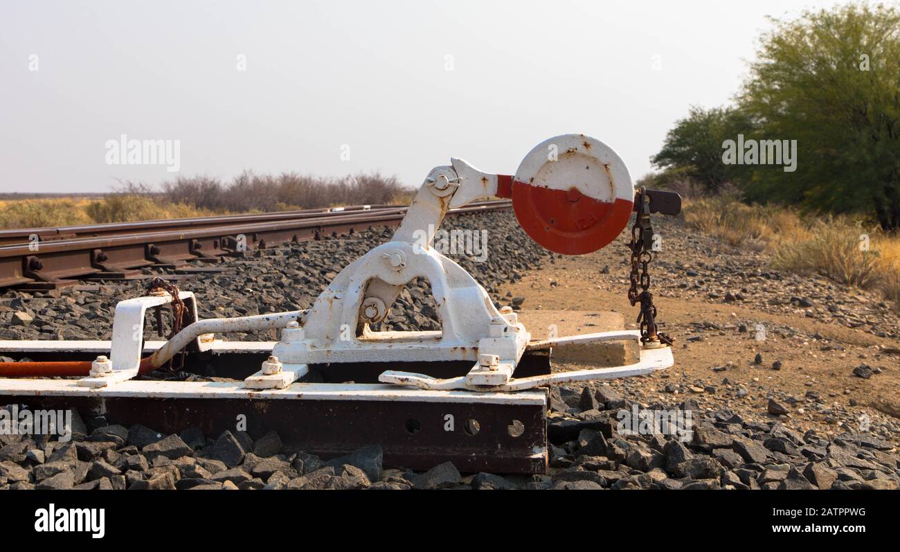 Binari ferroviari attraverso la Namibia, safari in treno Foto Stock