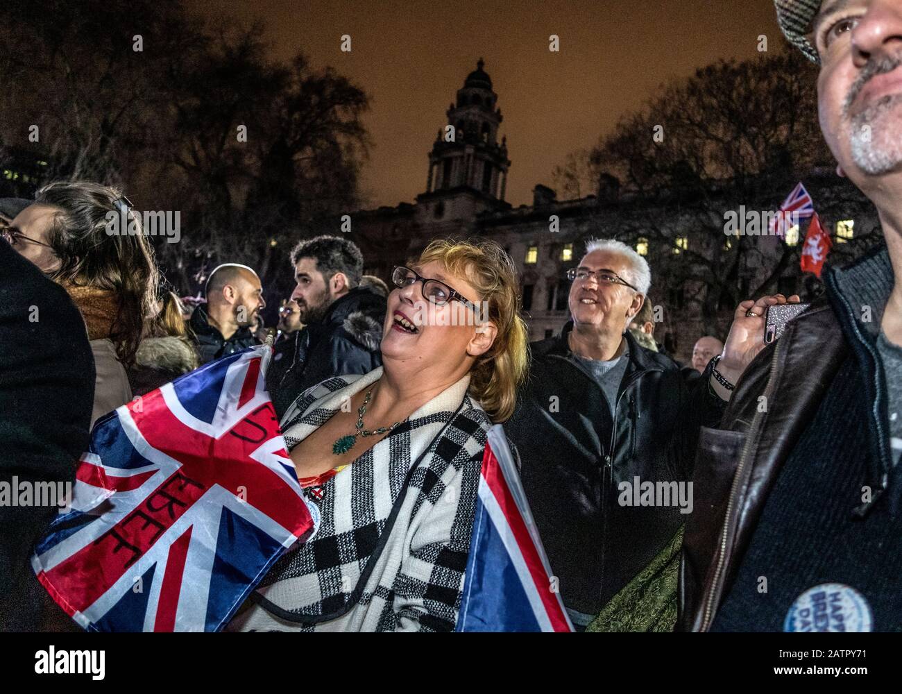 Il Regno Unito celebra l'uscita dall'UE. Celebrazioni per la Brexit. Parliament Square, Londra, Regno Unito. 31st gennaio 2020. Foto Stock