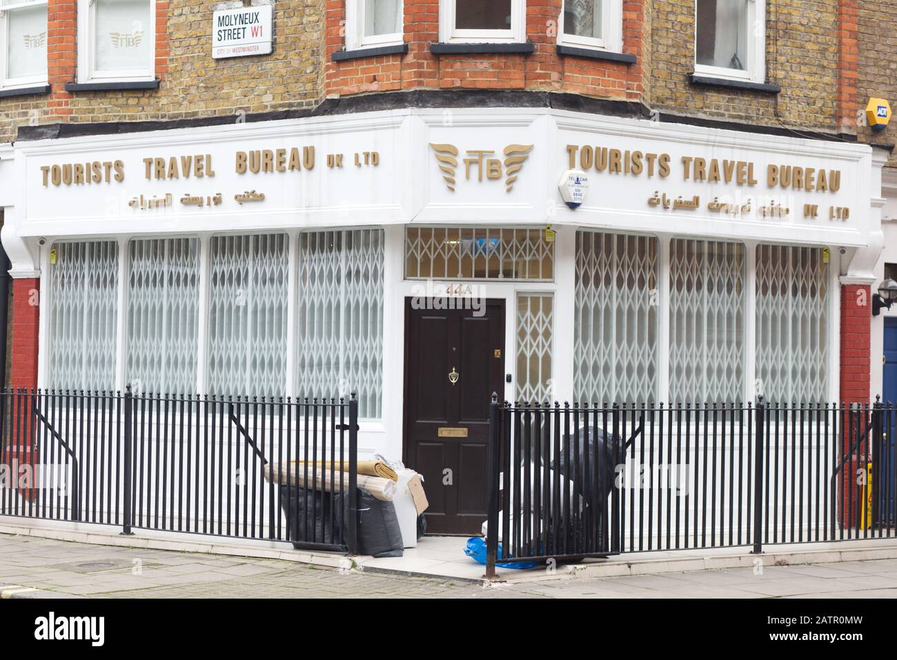 Ufficio viaggi turistici in via Molyneux, Londra Foto Stock