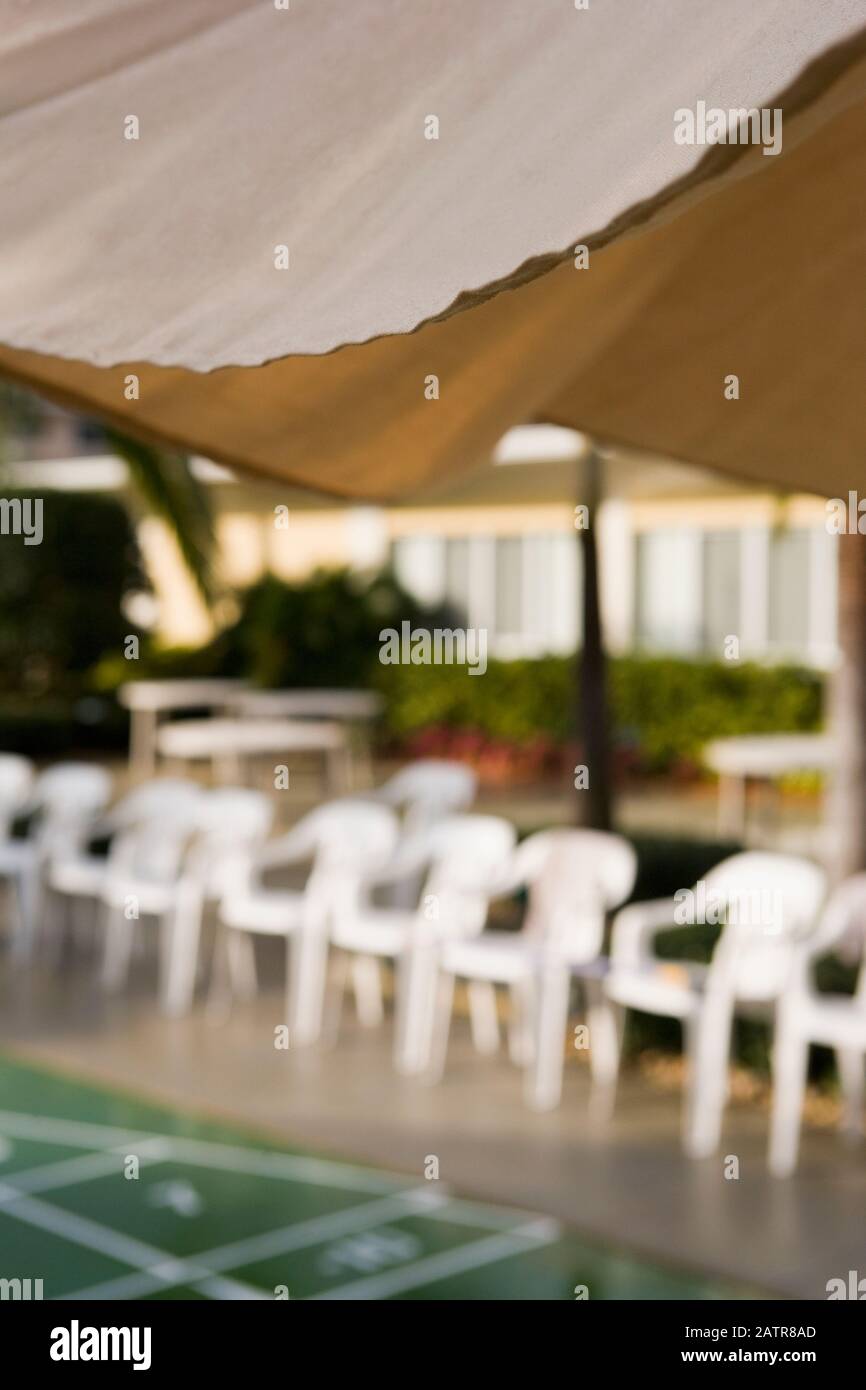Sedie a shuffleboard corte Foto Stock