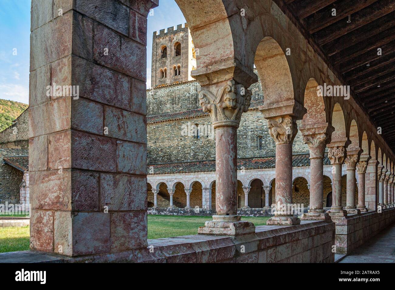Chiostro, Abbazia di San Michele di Cuxa, Codalet Foto Stock