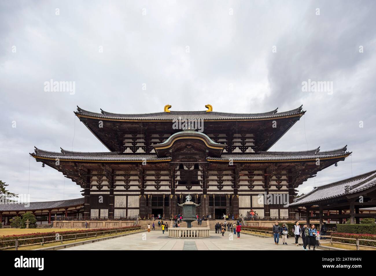 La Grande Sala Del Buddha (Daibutsuden), Tempio Todai-Ji, Nara, Giappone Foto Stock