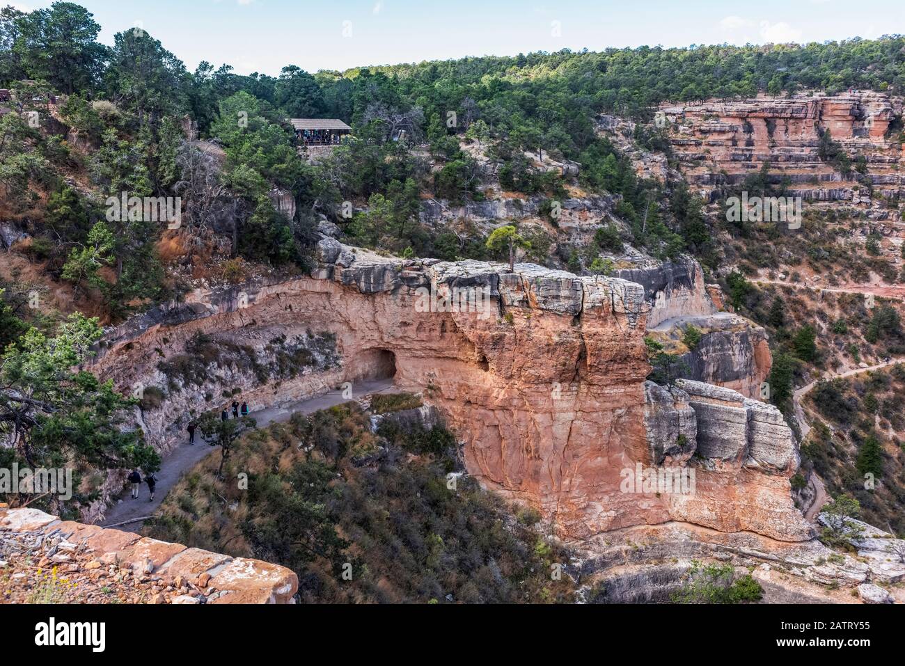 Escursionisti sul Bright Angel Trail, South Rim del Grand Canyon; Arizona, Stati Uniti d'America Foto Stock