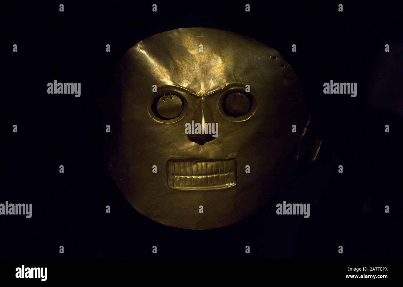 Maschera antropomorfa, Museo del Oro, Bogotá, Colombia Foto Stock