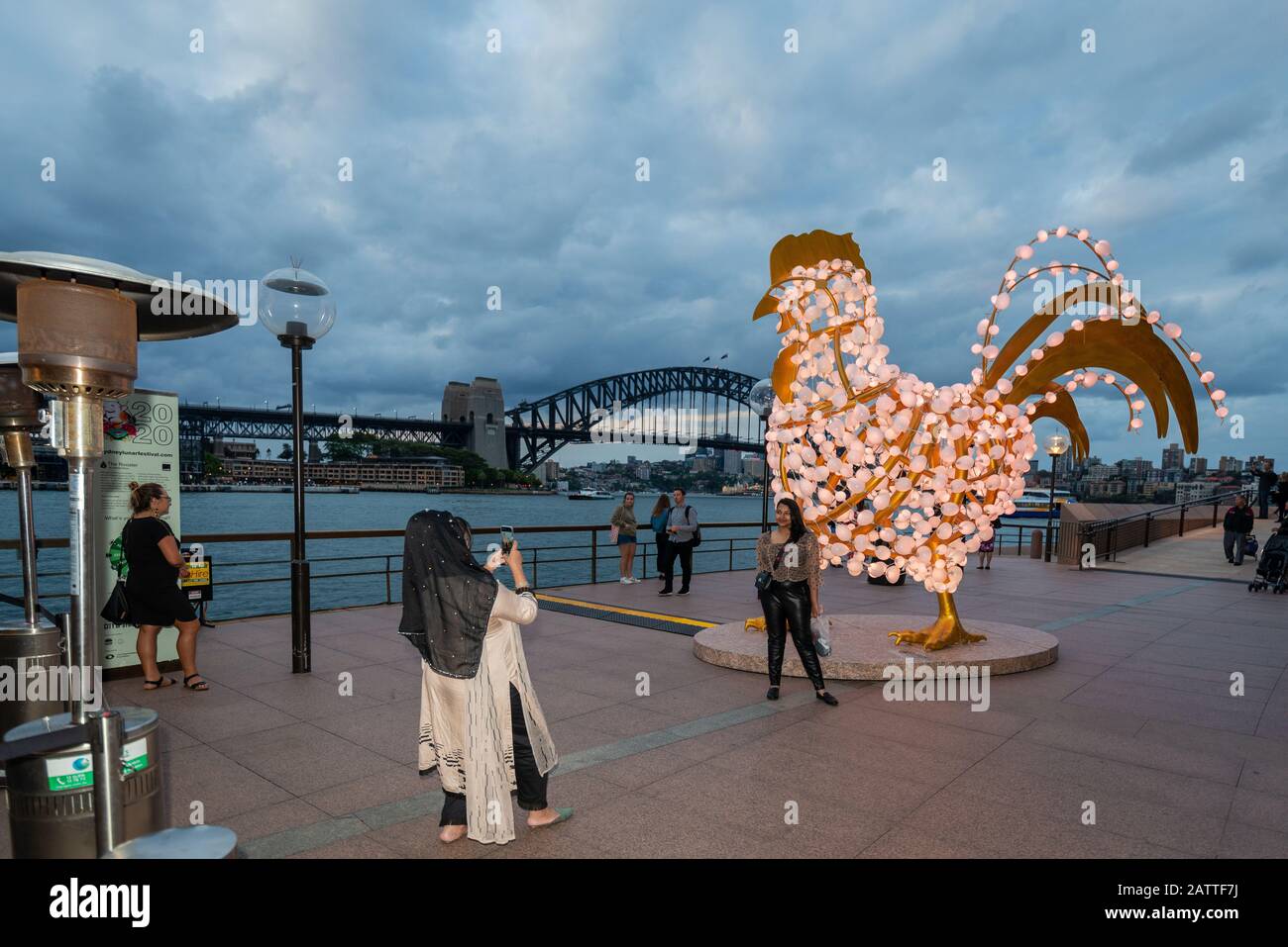 Sydney, Australia - 04 febbraio 2020. Il Festival lunare di Sydney a Circular Quay, sponsorizzato dalla Città di Sydney, è un colorato evento annuale. Foto Stock