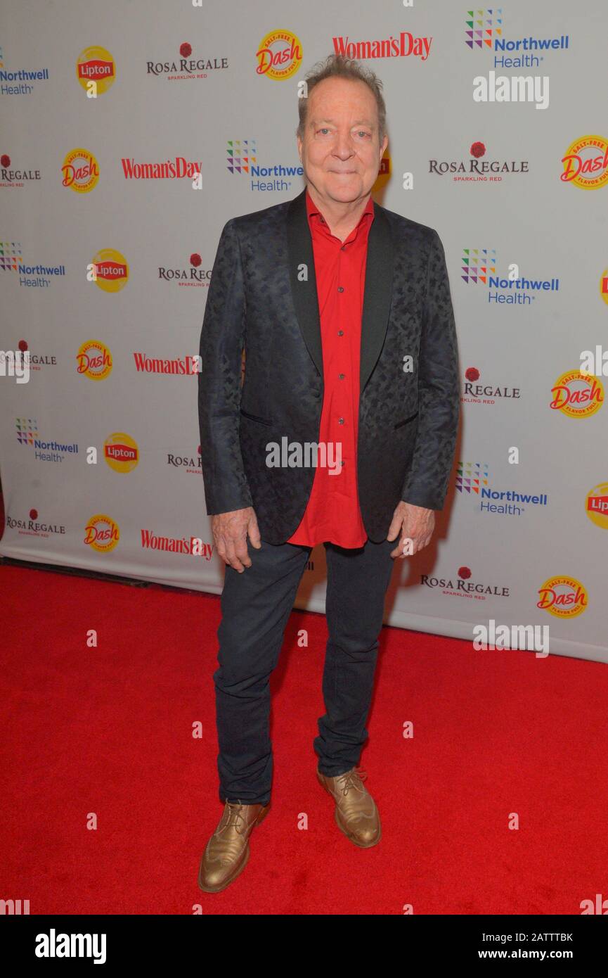 New YORK, NY - 04 FEBBRAIO: Fred Schneider, della B-52s, partecipa al Woman's Day Celebra 17th Annual Red Dress Awards il 04 febbraio 2020 a New York Foto Stock