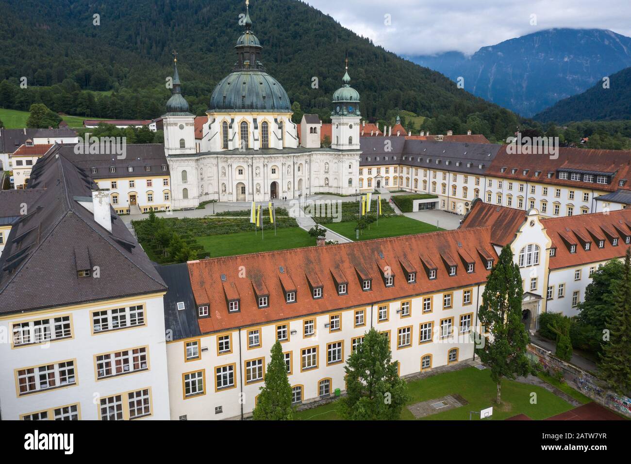 Vista dall'alto dell'abbazia di Ettal in Baviera Foto Stock