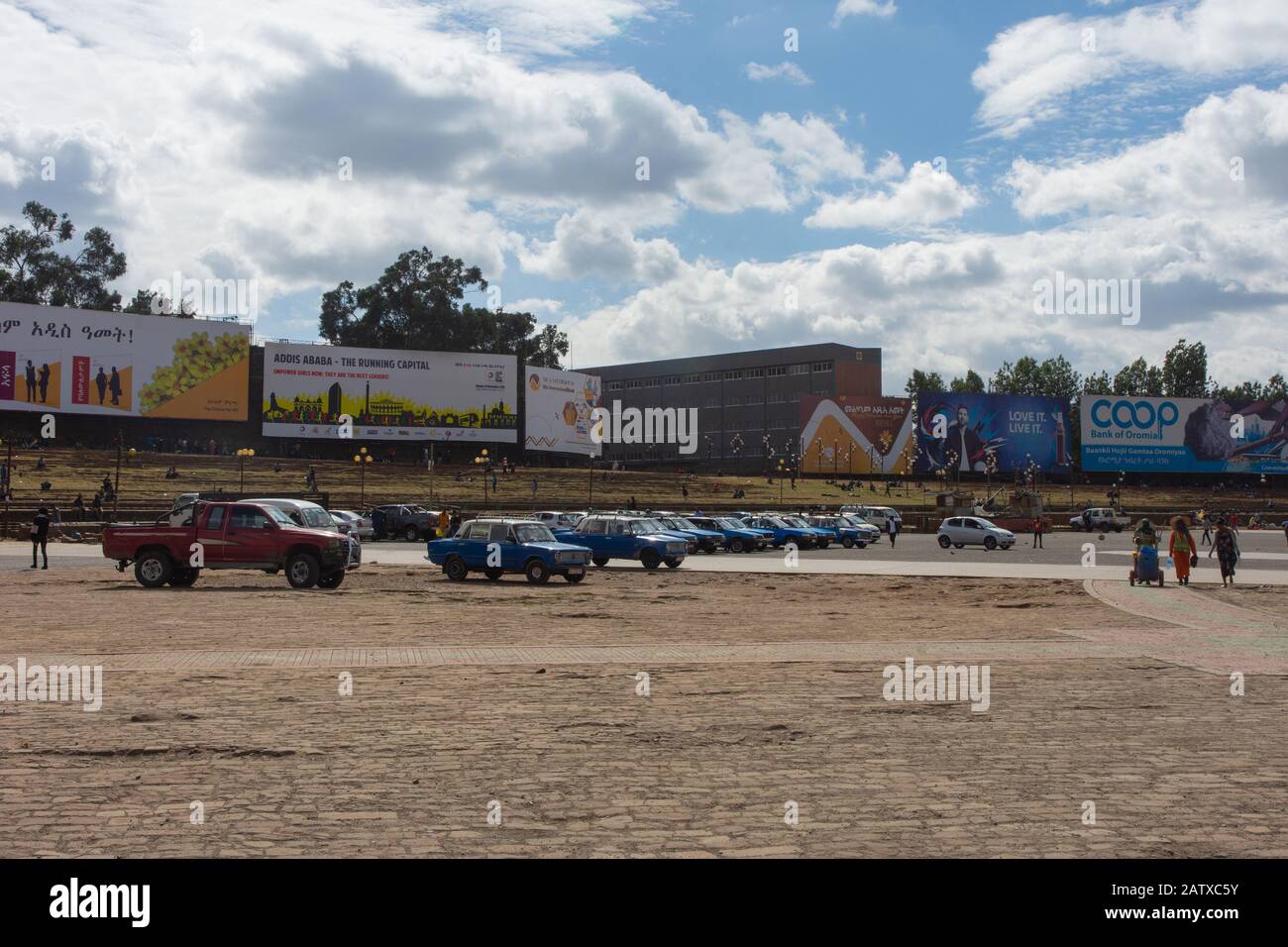 Addis Abeba, Etiopia - novembre 2018: Grande fiera etiope in piazza Meskel. La grande corsa etiope è il più grande evento di corsa in Africa Foto Stock