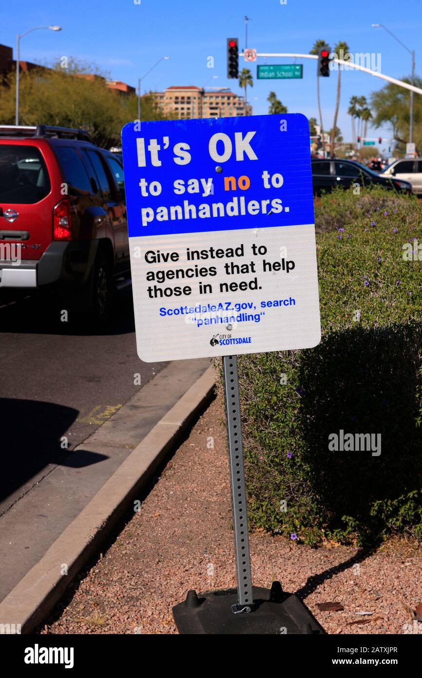 Il suo OK per dire NO ai panhandler firmare a Scottsdale AZ, un ricco quartiere di Pheonix afflitto da mendicanti alle intersezioni di traffico Foto Stock