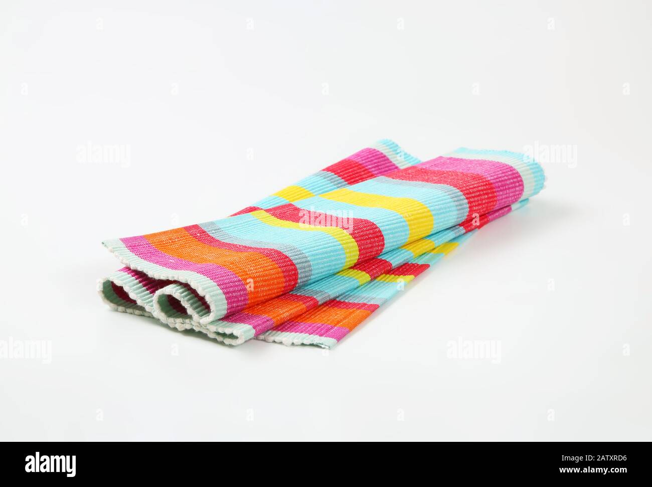 Tappeto colorato in cotone a righe, tessuto a coste - piegato Foto Stock