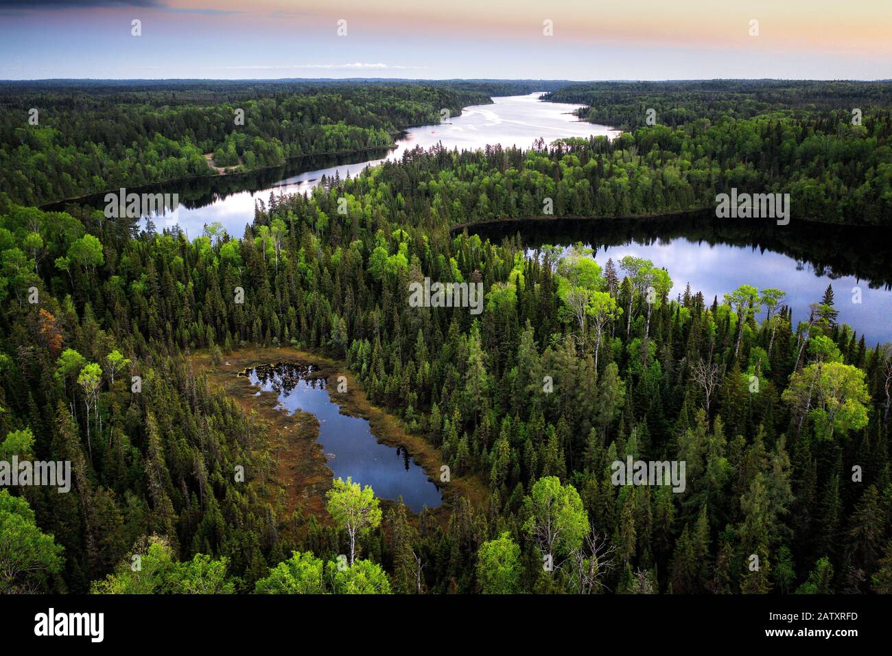 Lebell Lake Al Parco Provinciale Del Fiume Spagnolo, Ontario Settentrionale. Foto Stock