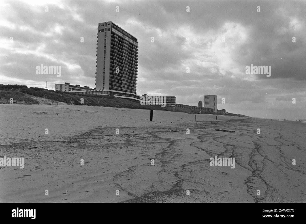 Olio sulla spiaggia di Zandvoort Data: 7 ottobre 1975 Parole Chiave: Olio, spiagge Foto Stock