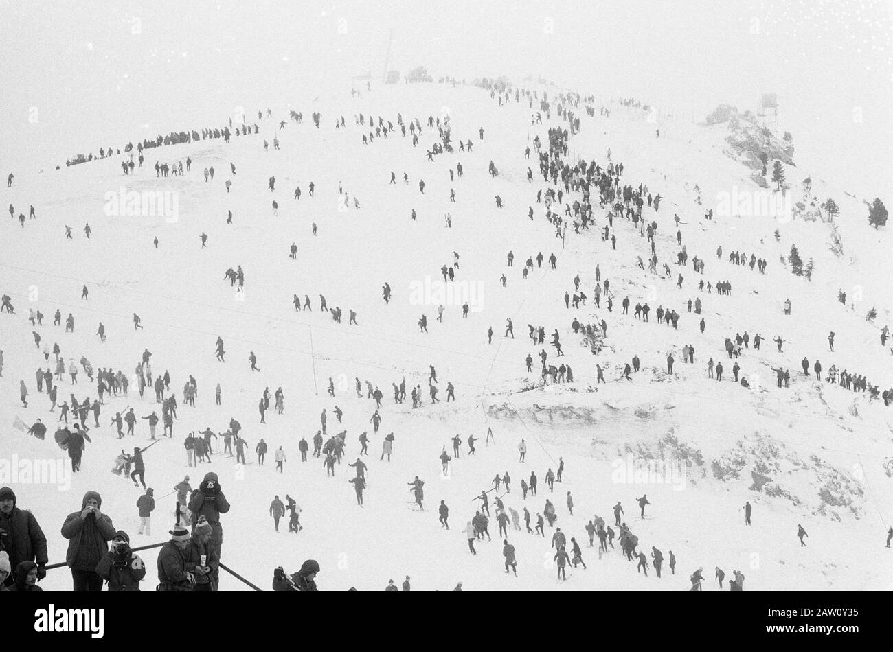 Olympics Grenoble, pista da sci pressato Data: 17 febbraio 1968 Località: Grenoble Parole Chiave: Sci Foto Stock