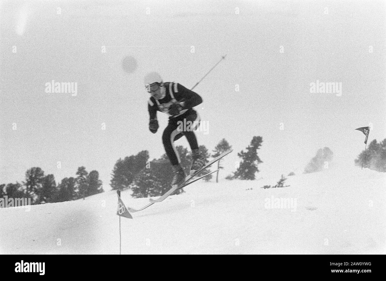 Olimpiadi, numero 5 Egon Zimmerman (A) numero Gerardo Mussner (JH), numero 7 Franz Vogler (D), selezione pista 8 Jos Minsch (CH) Data : 7 febbraio 1968 Parole Chiave: Sciatore Nome: Misch, Jos, Mussner, Gerardo, Vogler, Franz Zimmermann, Egon Foto Stock