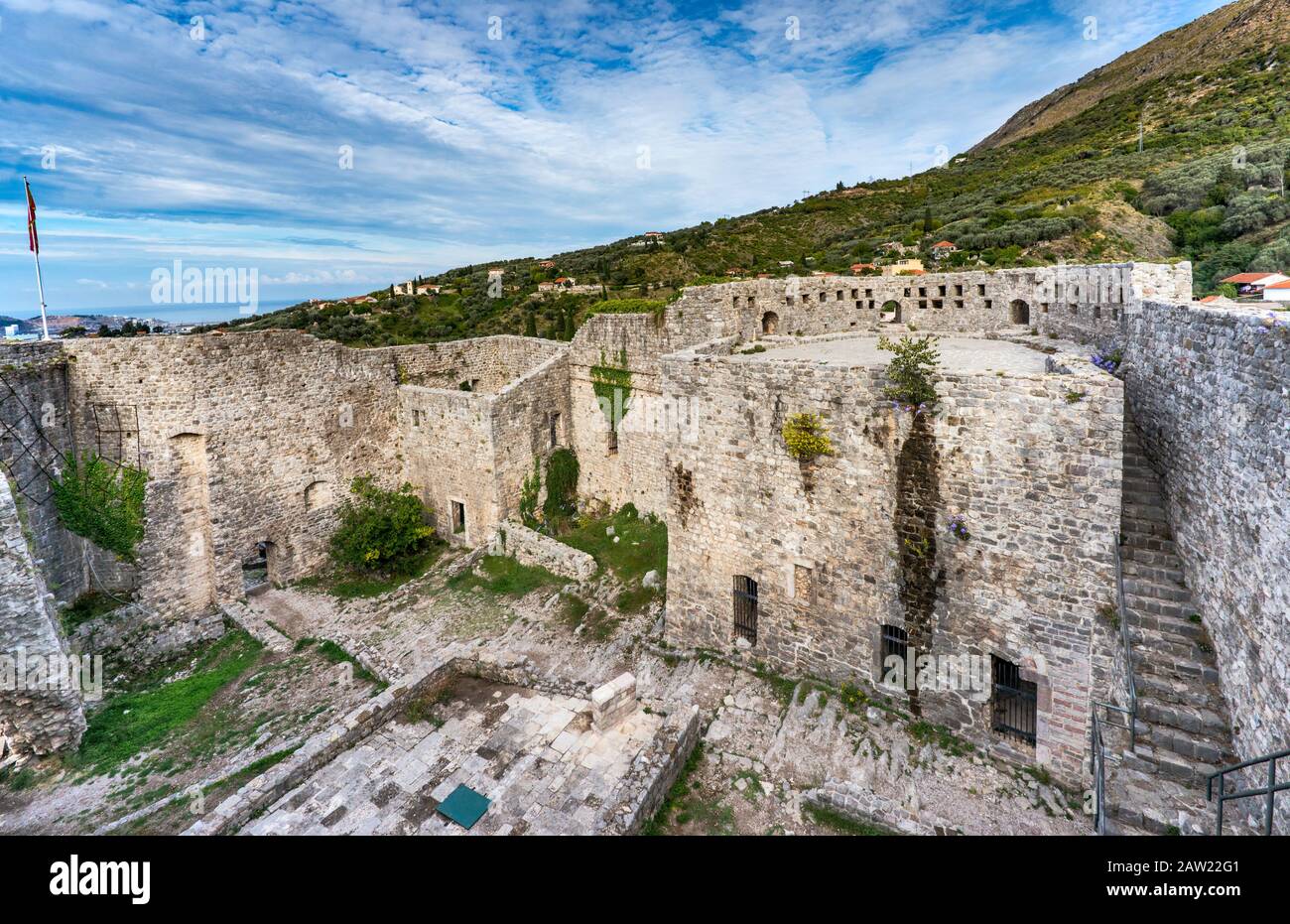 Fortezza superiore, 11th secolo, alla città medievale fortificata di Stari Bar, Montenegro Foto Stock