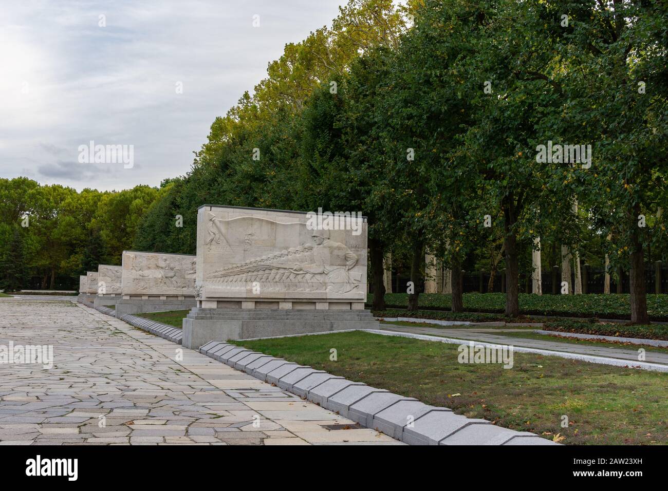 Il Memoriale Della Guerra Sovietica Nel Parco Treptower, Berlino Foto Stock