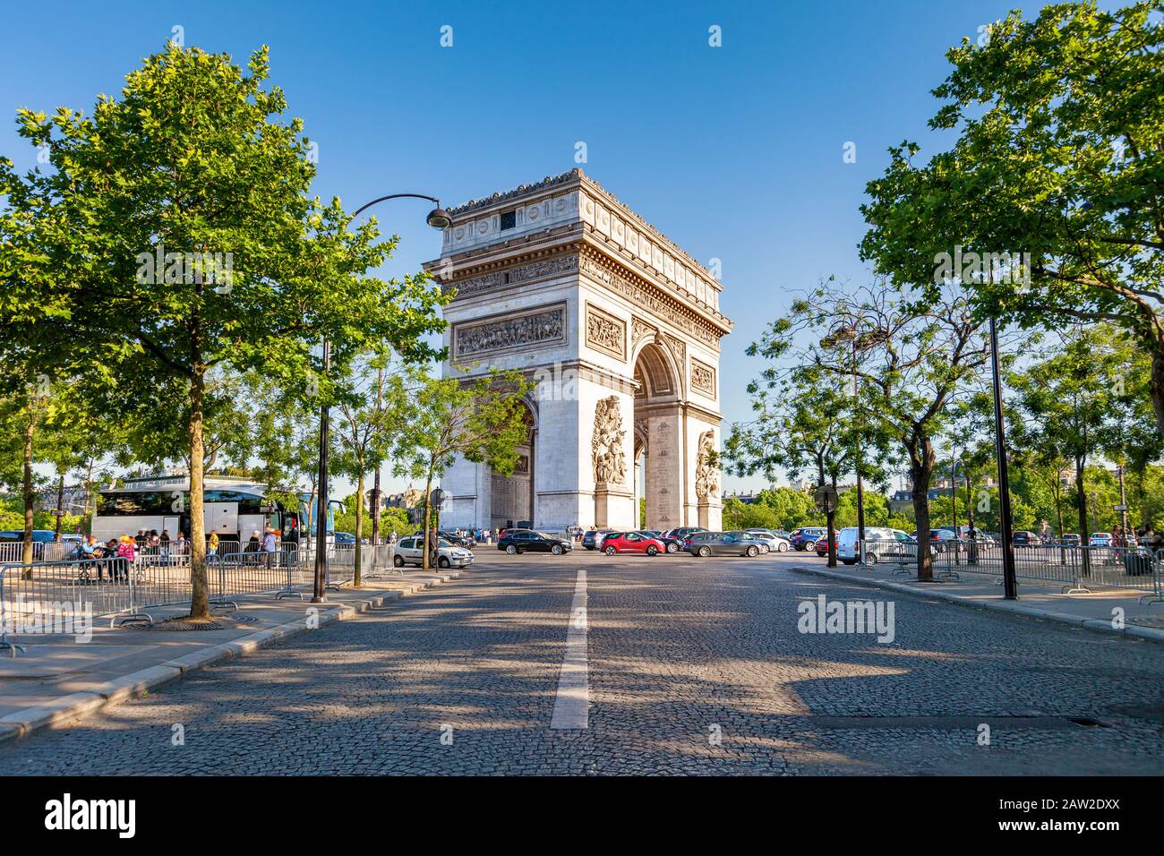 Arc de Triomphe situato a Parigi, Francia Foto Stock
